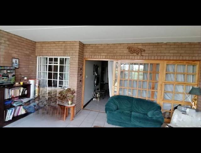 3 BEDROOM APARTMENT FOR SALE IN BRAKPAN CENTRAL